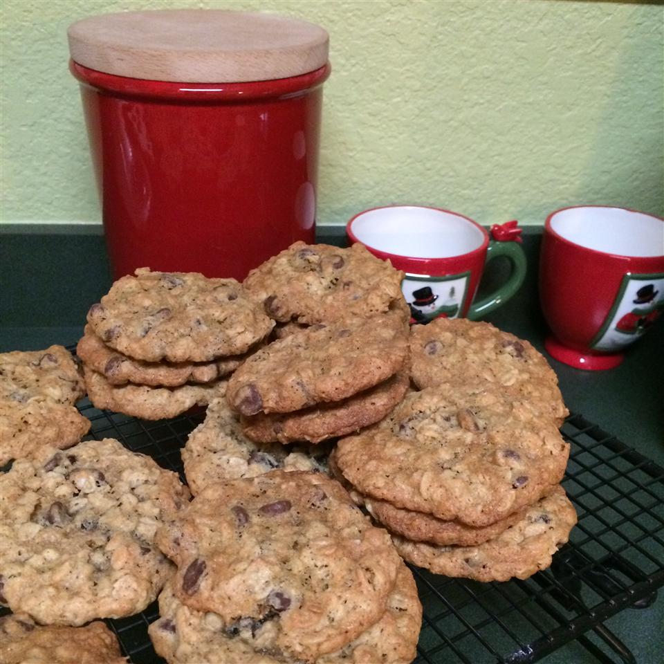 oatmeal chocolate chip cookies